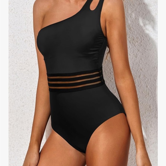 Amazon Women's Black One-Piece Swimsuit - Picture 4 of 11